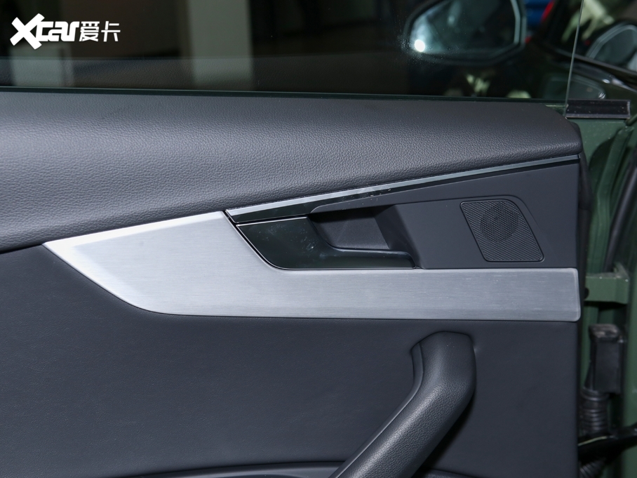 2021WA5 40 TFSI quattro AӸ