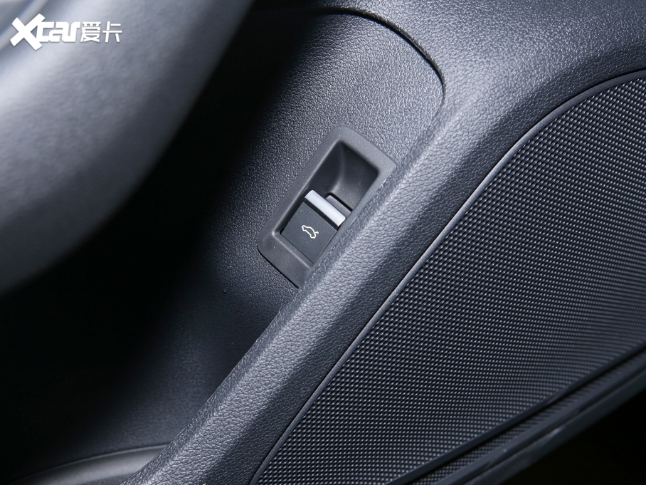 2021WA5 40 TFSI quattro AӸ