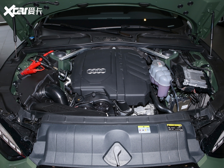 2021WA5 40 TFSI quattro AӸ