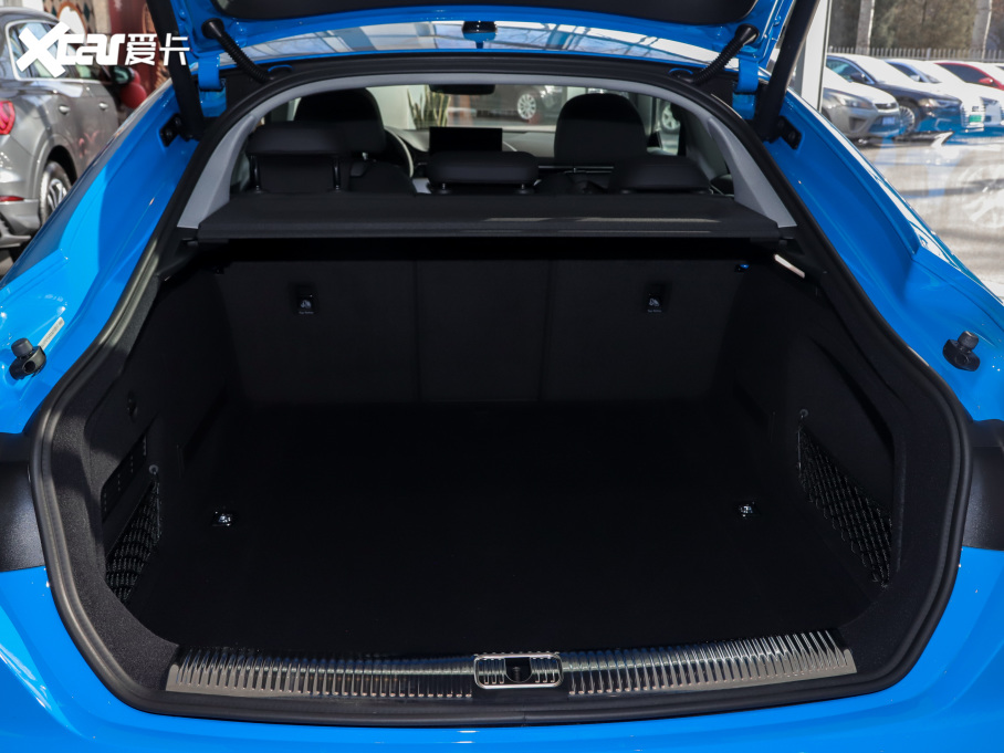 2021WA5 40 TFSI rЄӸ