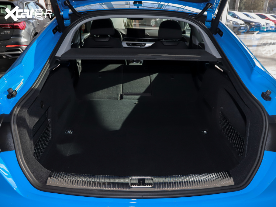 2021��W��A5 40 TFSI �r�ЄӸ���