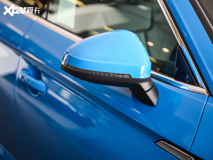 2021?yun)WA5 40 TFSI quattro A