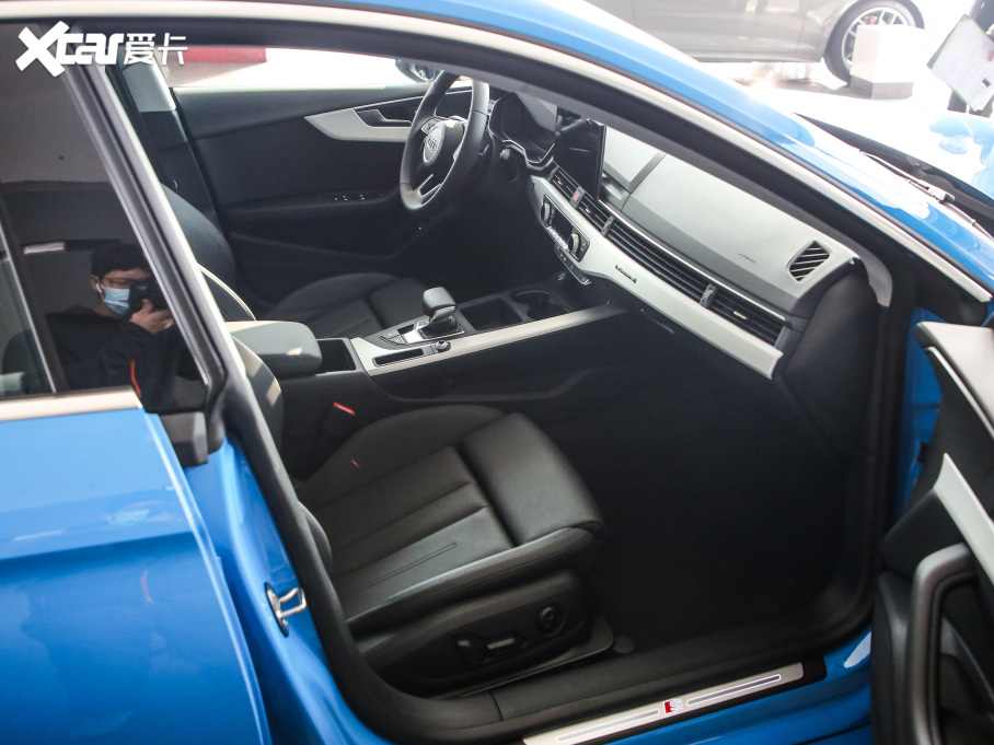 2021?yun)WA5 40 TFSI quattro A