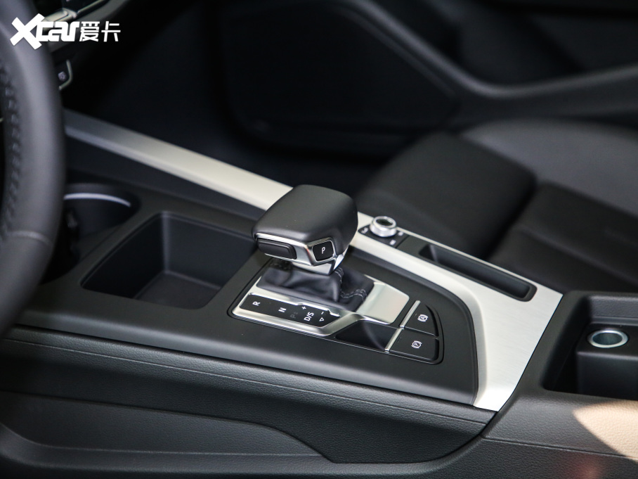 2021?yun)WA5 40 TFSI quattro A