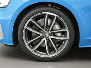 202145 TFSI quattro xӸ ݆Ȧ