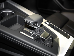 202145 TFSI quattro xӸ QU