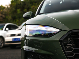 2021款45 TFSI quattro 臻选动感型 大灯