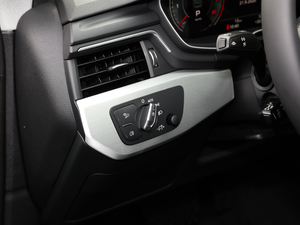 202145 TFSI quattro xӸ п؅^