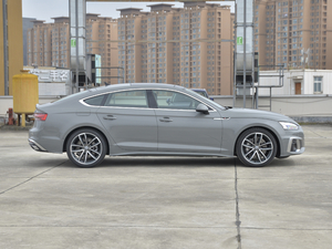 202145 TFSI quattro xӸ w^