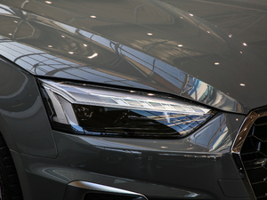 202140 TFSI quattro AӸ ^