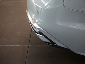 202140 TFSI quattro AӸ ^