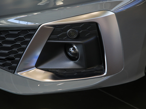 202140 TFSI quattro AӸ ^