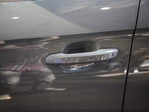 202140 TFSI quattro AӸ {T