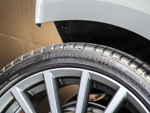 202140 TFSI quattro AӸ ݆̥Ʒ