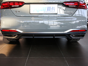 202140 TFSI quattro AӸ ^