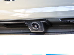 202140 TFSI quattro AӸ ^