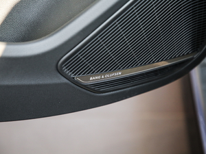 202140 TFSI quattro AӸ g