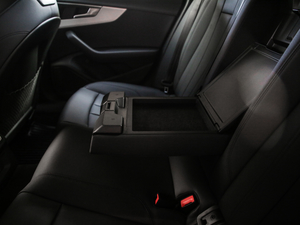 202140 TFSI quattro AӸ g