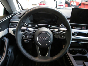 202140 TFSI quattro AӸ P