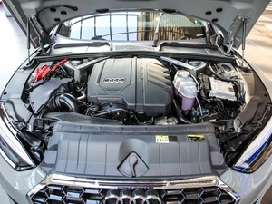 202140 TFSI quattro AӸ lәC