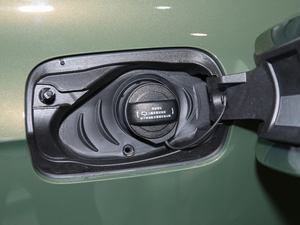 202140 TFSI quattro AӸ ^