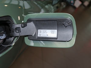 202140 TFSI quattro AӸ ^