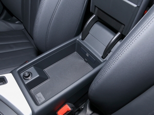 202140 TFSI quattro AӸ g