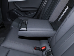 202140 TFSI quattro AӸ 