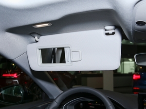 2021款40 TFSI quattro 豪华动感型 遮阳板（左）