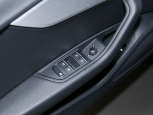 2021款40 TFSI quattro 豪华动感型 主驾车窗控制区	
