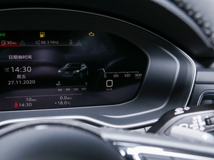 202140 TFSI quattro AӸ п؅^