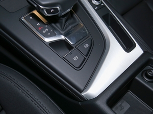 202140 TFSI quattro AӸ v܇Ƅ