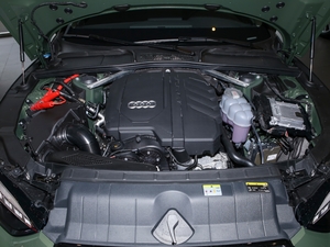 202140 TFSI quattro AӸ 