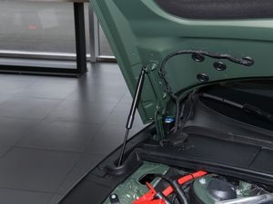 202140 TFSI quattro AӸ 