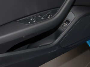 202140 TFSI rЄӸ ǰTg