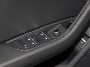 202140 TFSI rЄӸ {܇ƅ^	