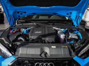 2021款40 TFSI 时尚动感型 发动机