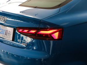 202140 TFSI quattro A ^