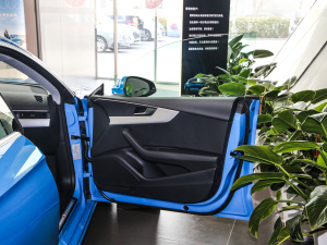 202140 TFSI quattro A g