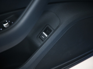 202140 TFSI quattro A g