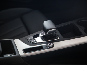 202140 TFSI quattro A п؅^