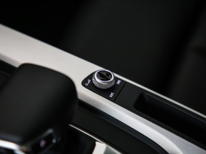 202140 TFSI quattro A п؅^