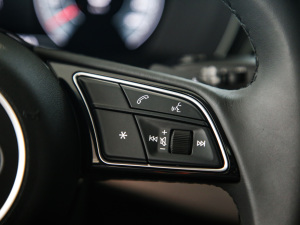 202140 TFSI quattro A п؅^