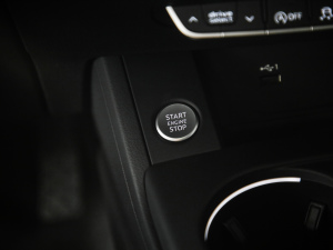 202140 TFSI quattro A п؅^