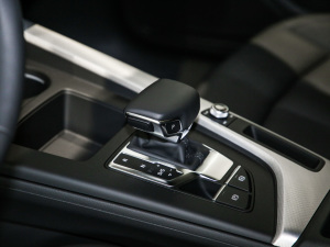 2021款40 TFSI 时尚智雅型 换挡杆
