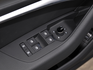 2021h 45 TFSI xӸ {܇ƅ^	