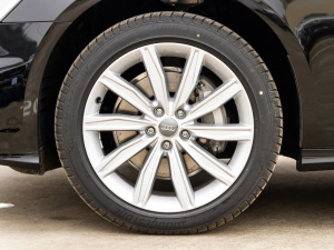 2021h 40 TFSI A(dng) ݆Ȧ