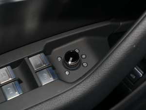 2021Avant h 45 TFSI ǳ п؅^