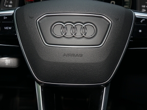 2021Avant h 45 TFSI ǳ п؅^