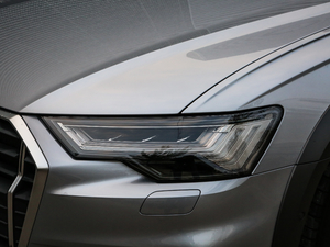 2021̽ 55 TFSI ԽҰ ^